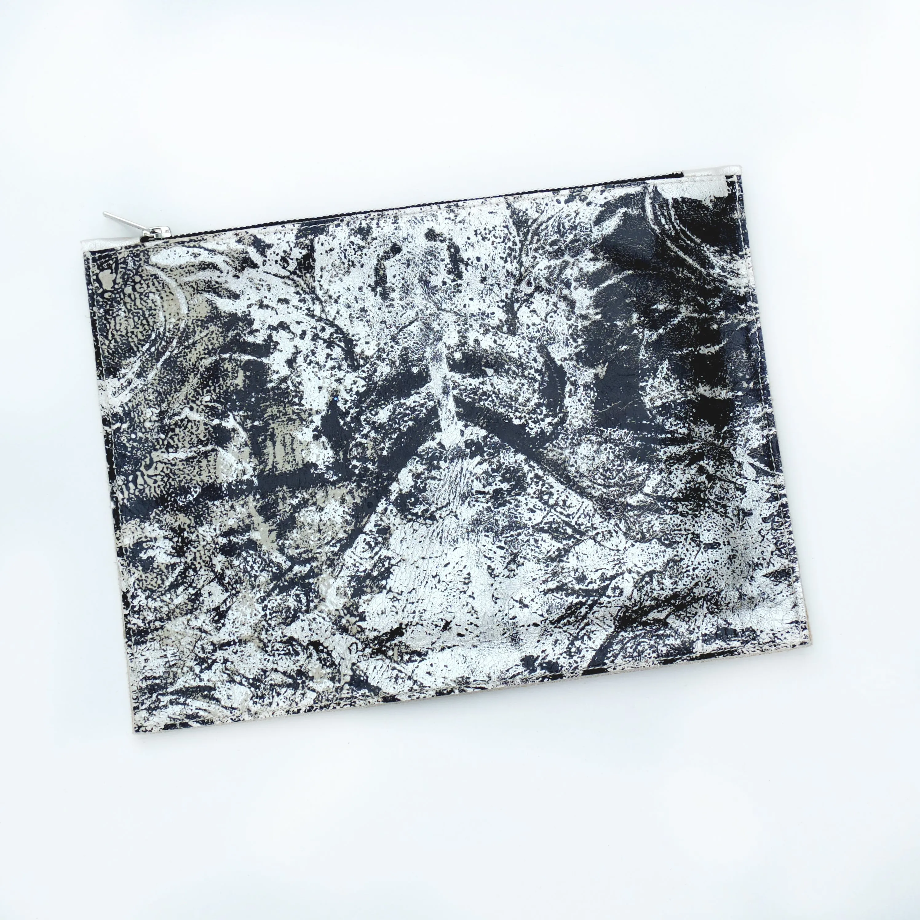Chelsea Large Leather Clutches