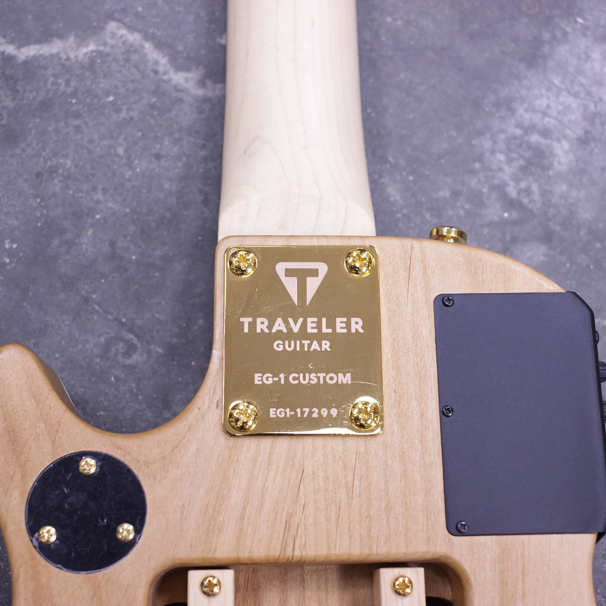 Escape Mark III Mod Shop (Alder/ Gold Hardware/ Locking Tuners)