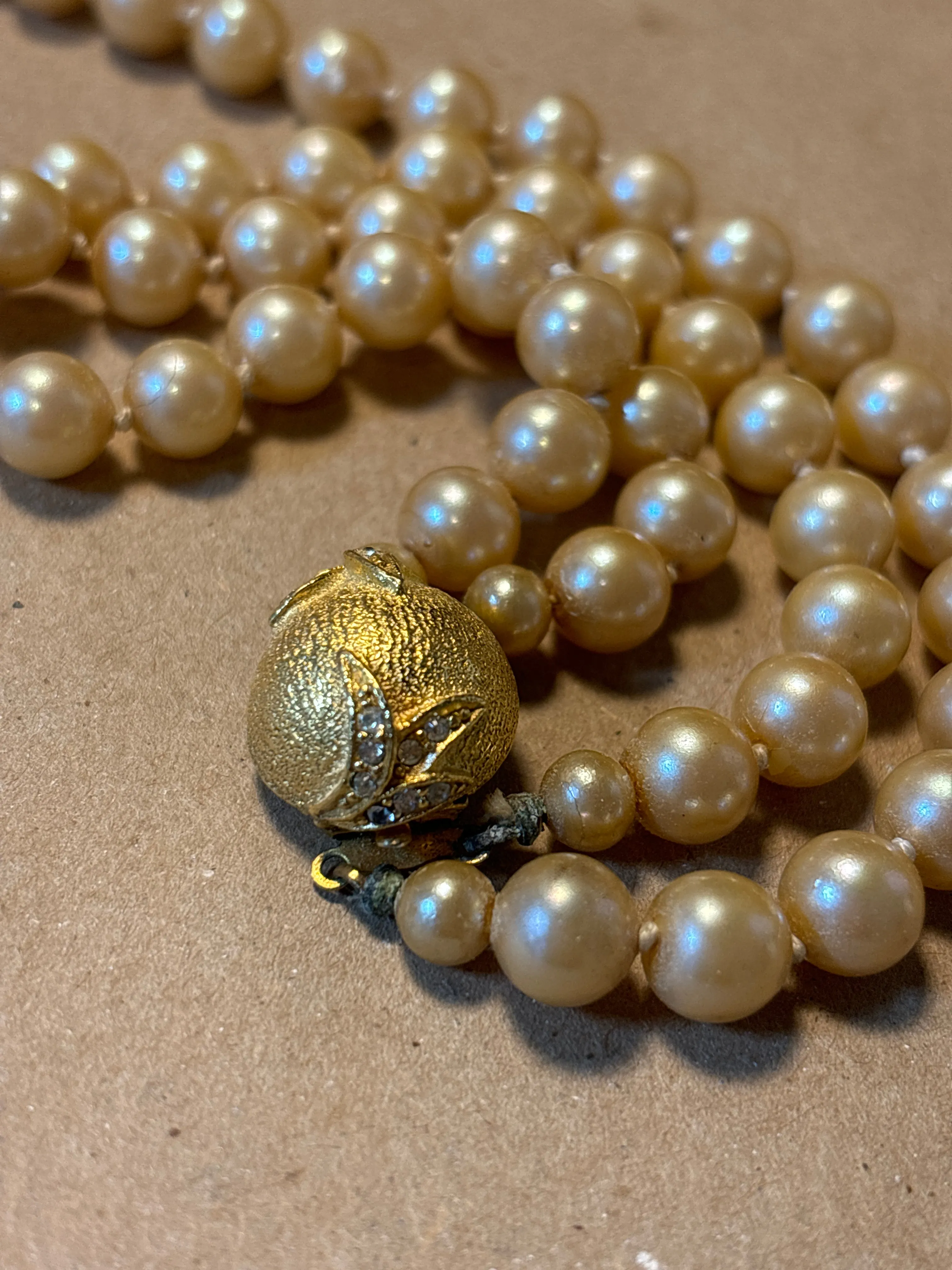 Faux Pearl Choker with Ornate Clasp