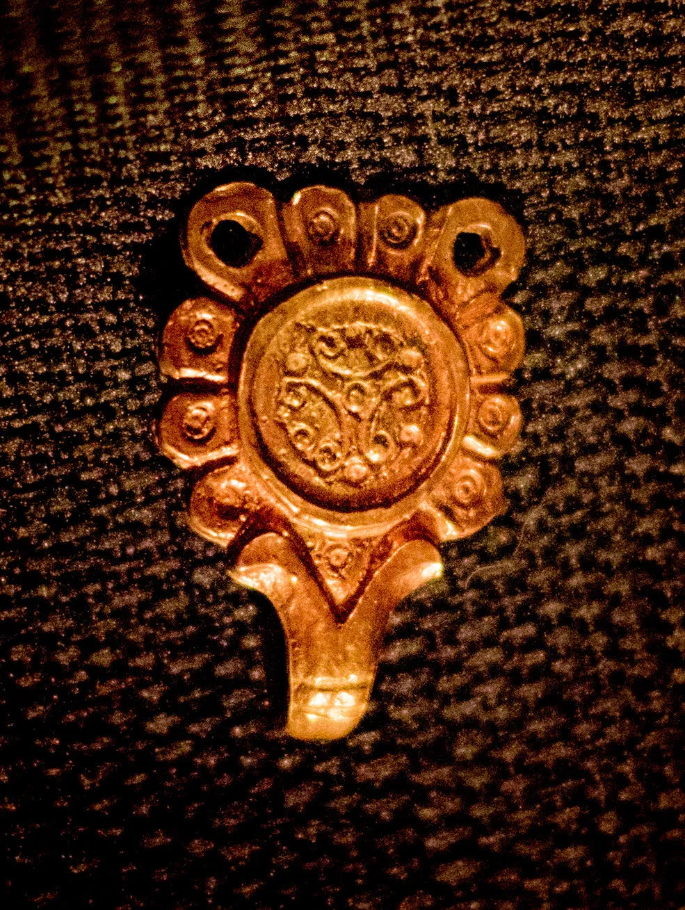 Hook tag, 2 holes, Winingas - Y-12
