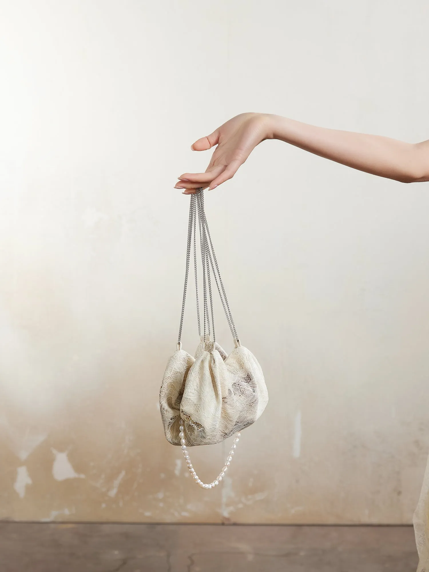 Plant Print Chain Bag